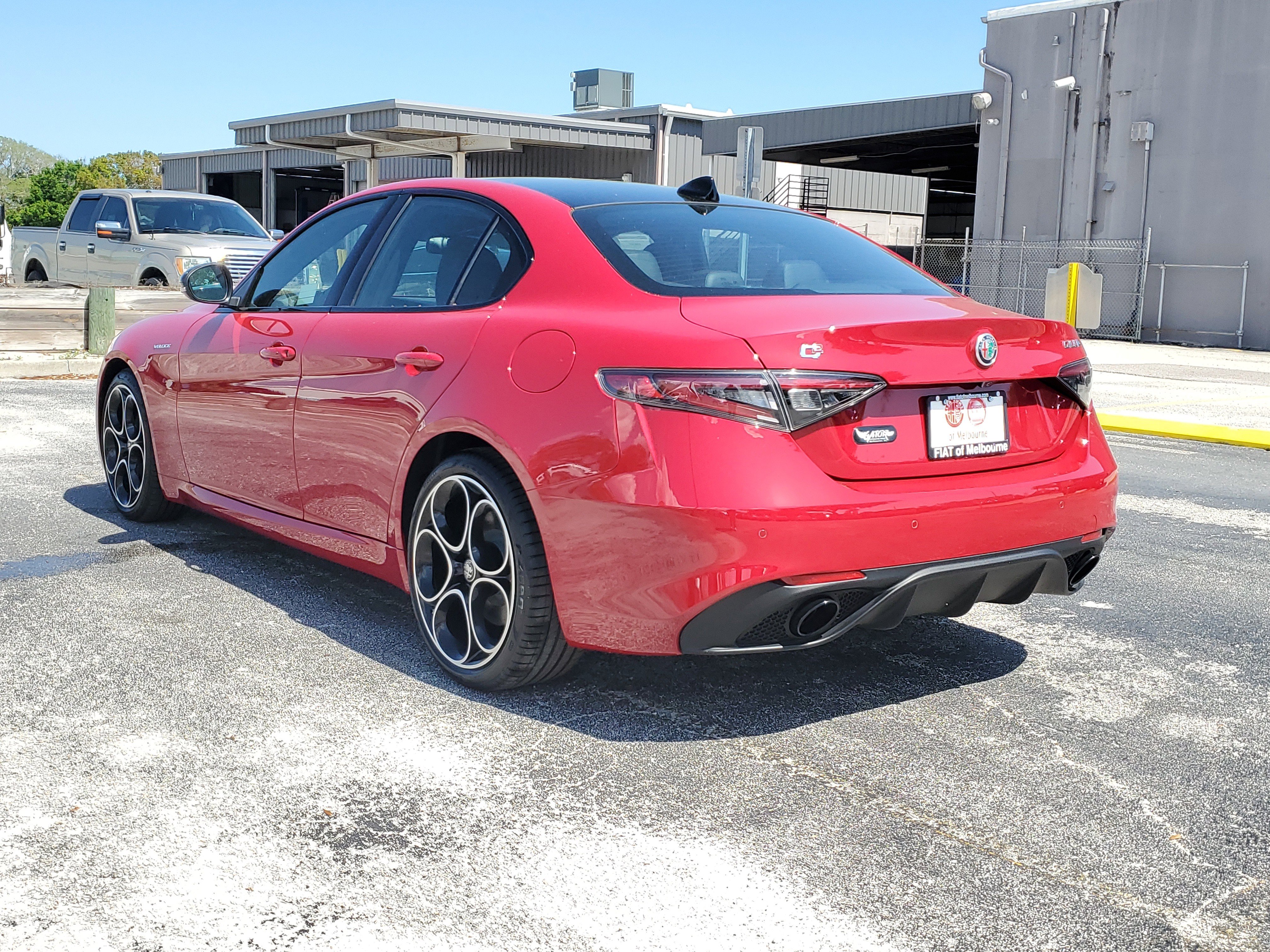 Used 2024 Alfa Romeo Giulia Veloce RWD image 4