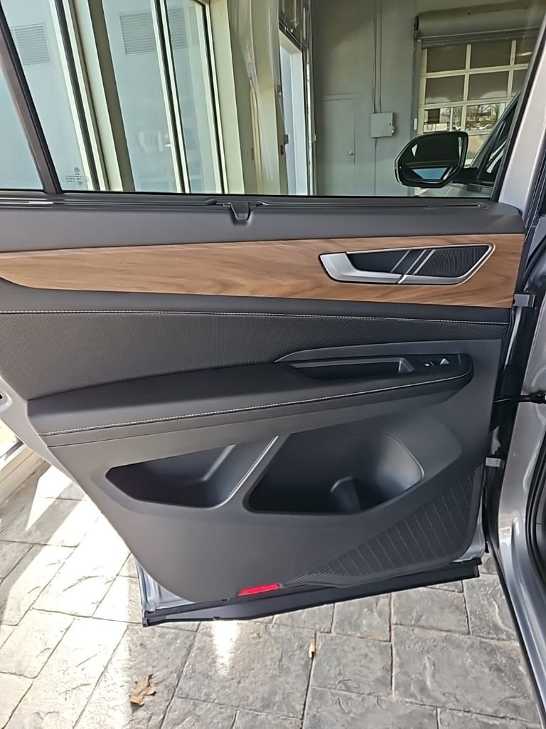 New 2026 Volkswagen Atlas SE image 23