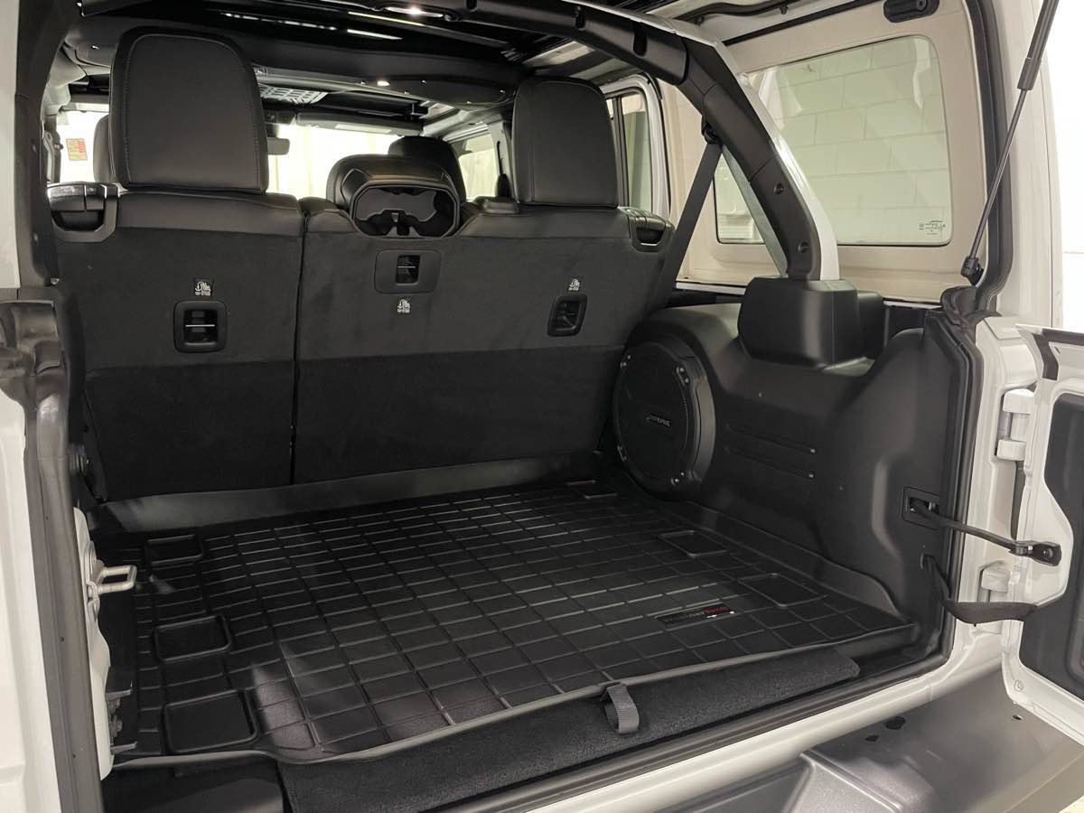 Used 2026 Jeep Wrangler Unlimited Rubicon 392 w/ Quick Order Package 27X Moab AWD/4WD image 18