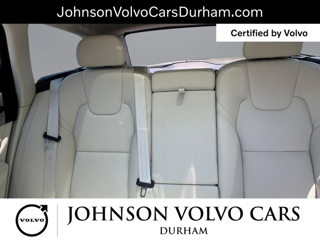 Certified 2025 Volvo V90 B6 Cross Country Plus AWD/4WD image 27