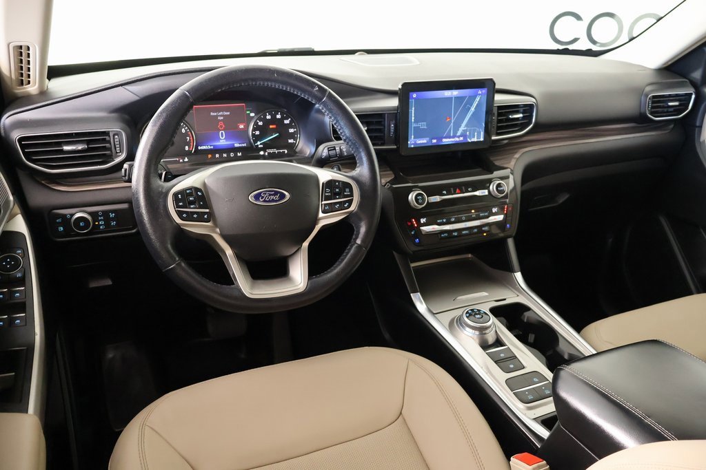 Used 2021 Ford Explorer Limited w/ Hybrid Equipment Group 310A image 2