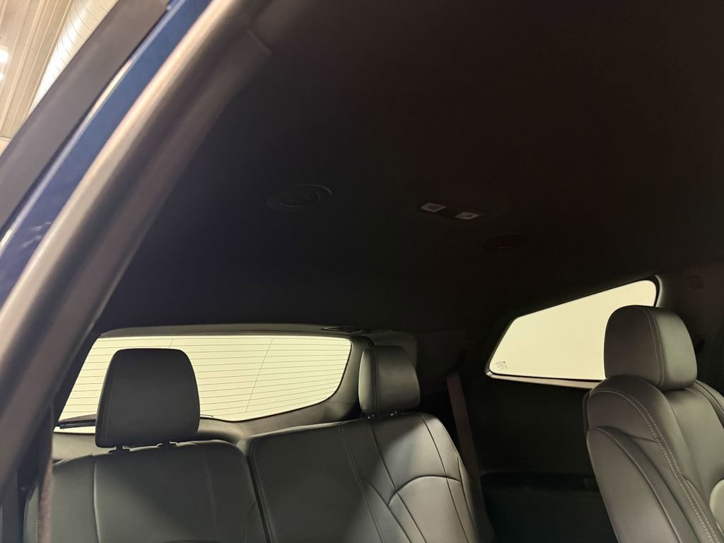 Used 2023 Buick Enclave Essence AWD/4WD image 68