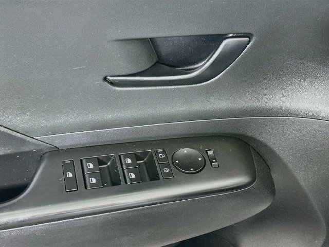 Certified 2024 Hyundai Kona SE AWD/4WD image 22