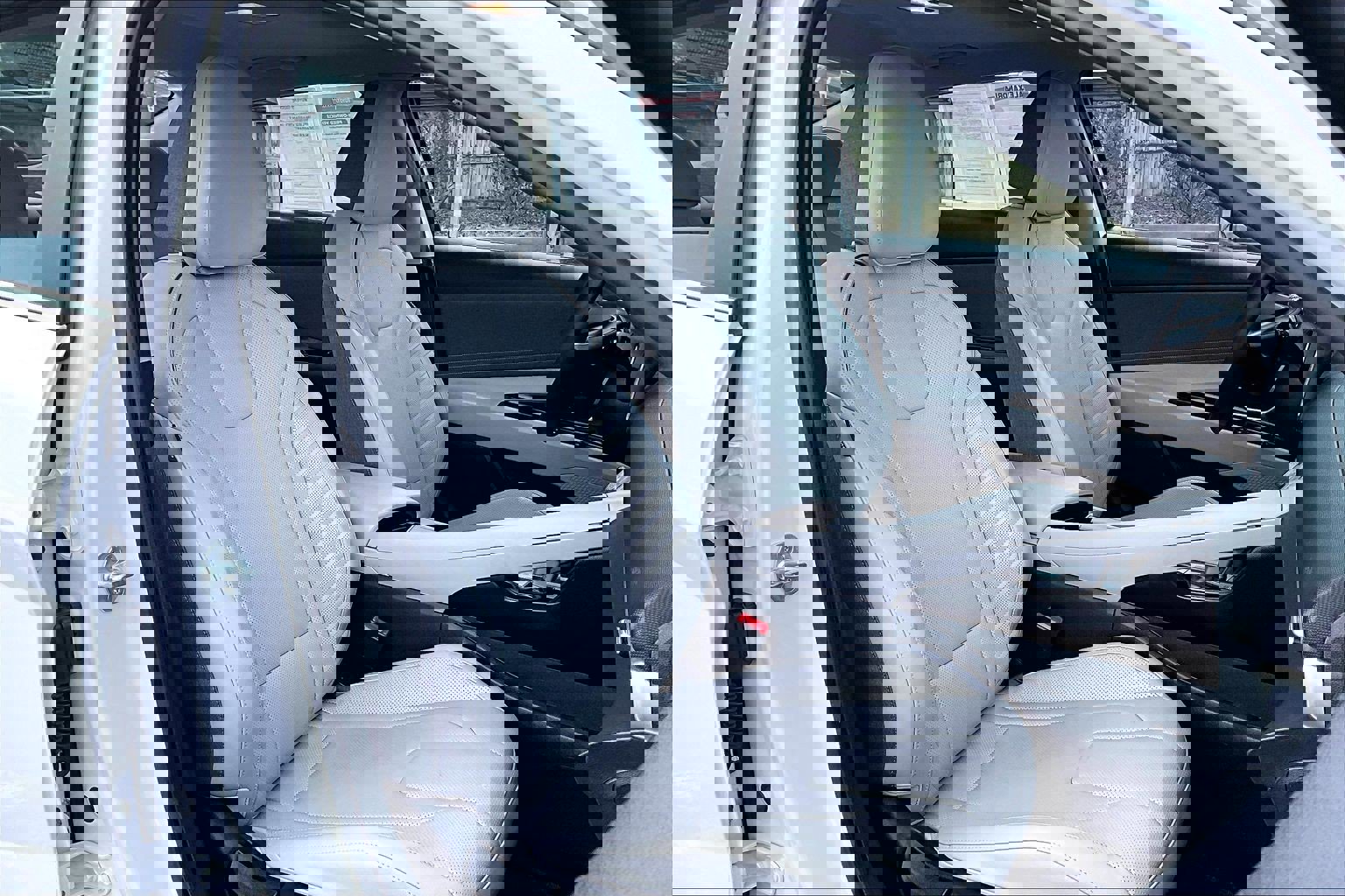 Used 2023 Hyundai Elantra Limited image 7