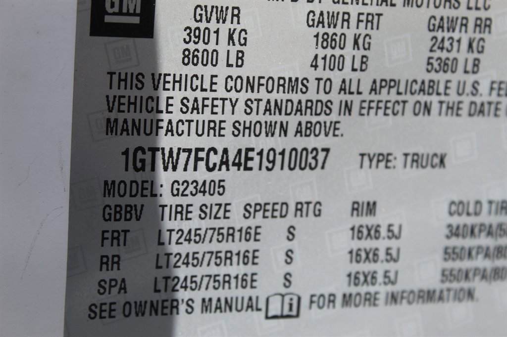 Used 2014 GMC Savana 2500 RWD image 17