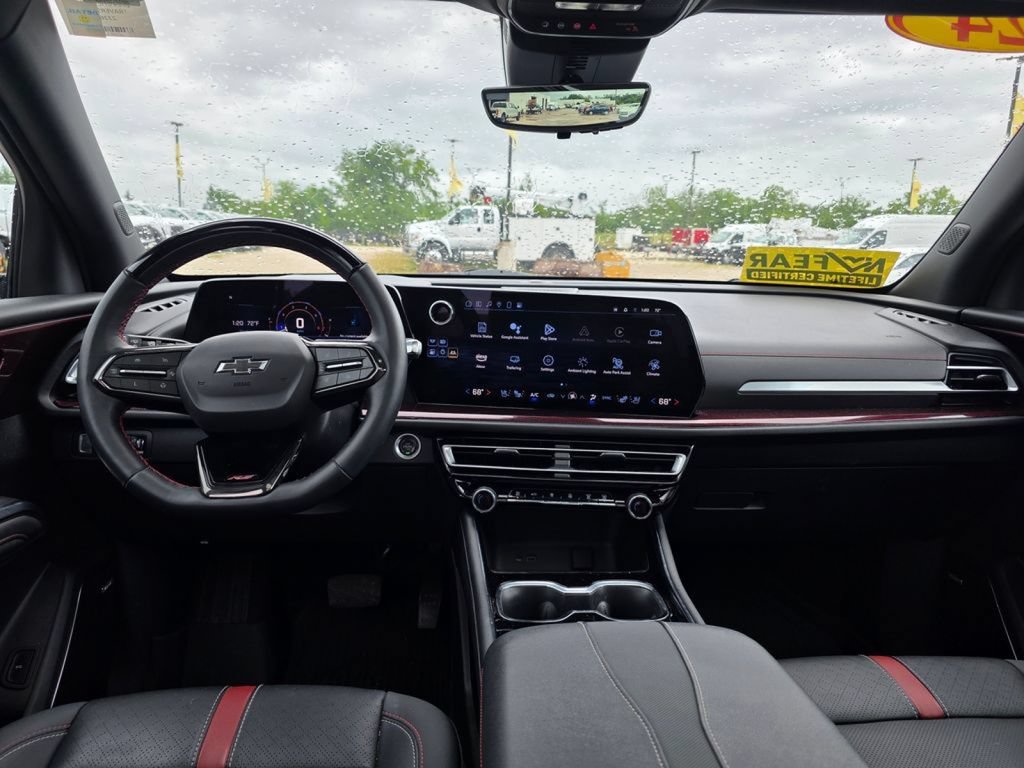 Used 2024 Chevrolet Traverse RS AWD/4WD image 16