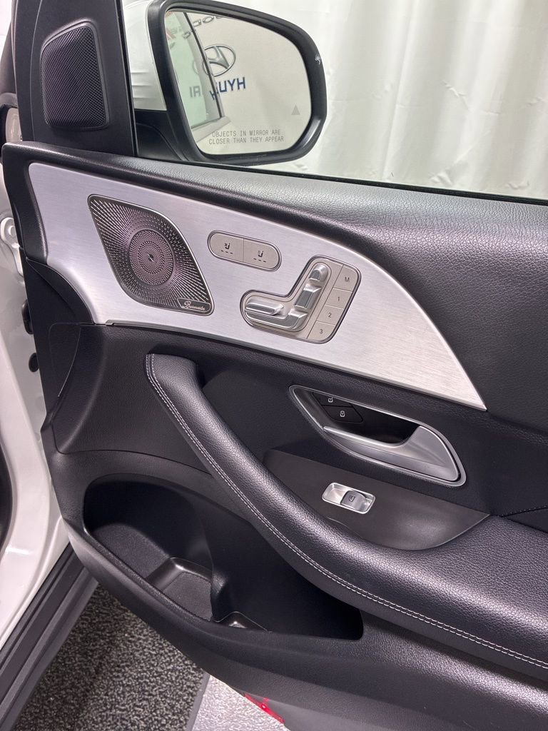 Used 2024 Mercedes-Benz GLS 450 4MATIC image 36
