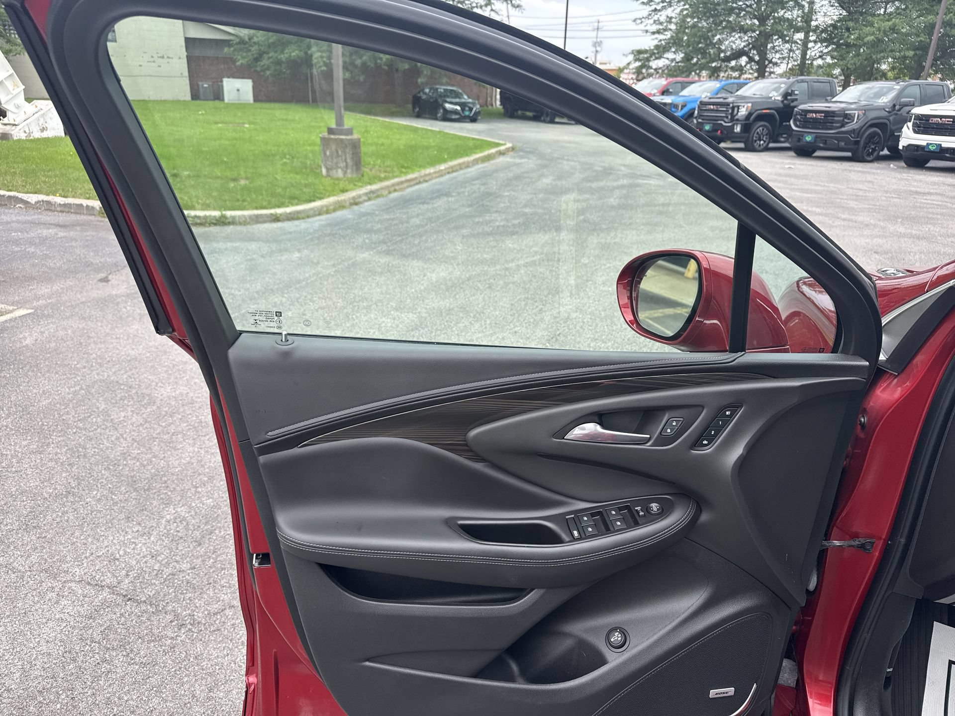 Certified 2019 Buick Envision Premium w/ Driver Confidence Package AWD/4WD image 23