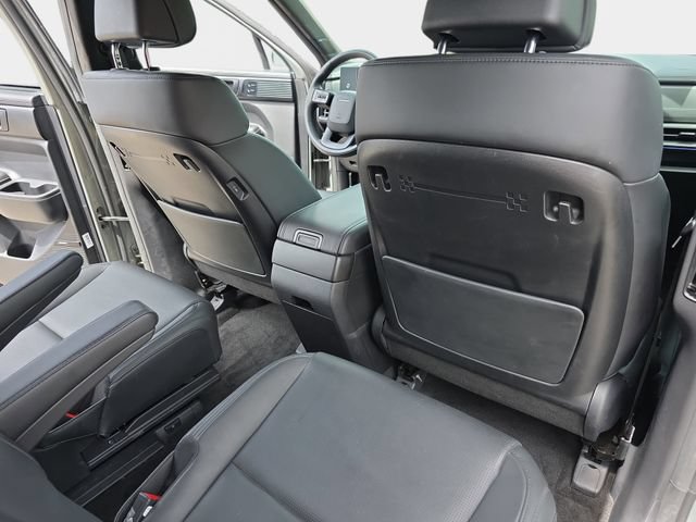 Used 2025 Hyundai Santa Fe Calligraphy AWD/4WD image 11