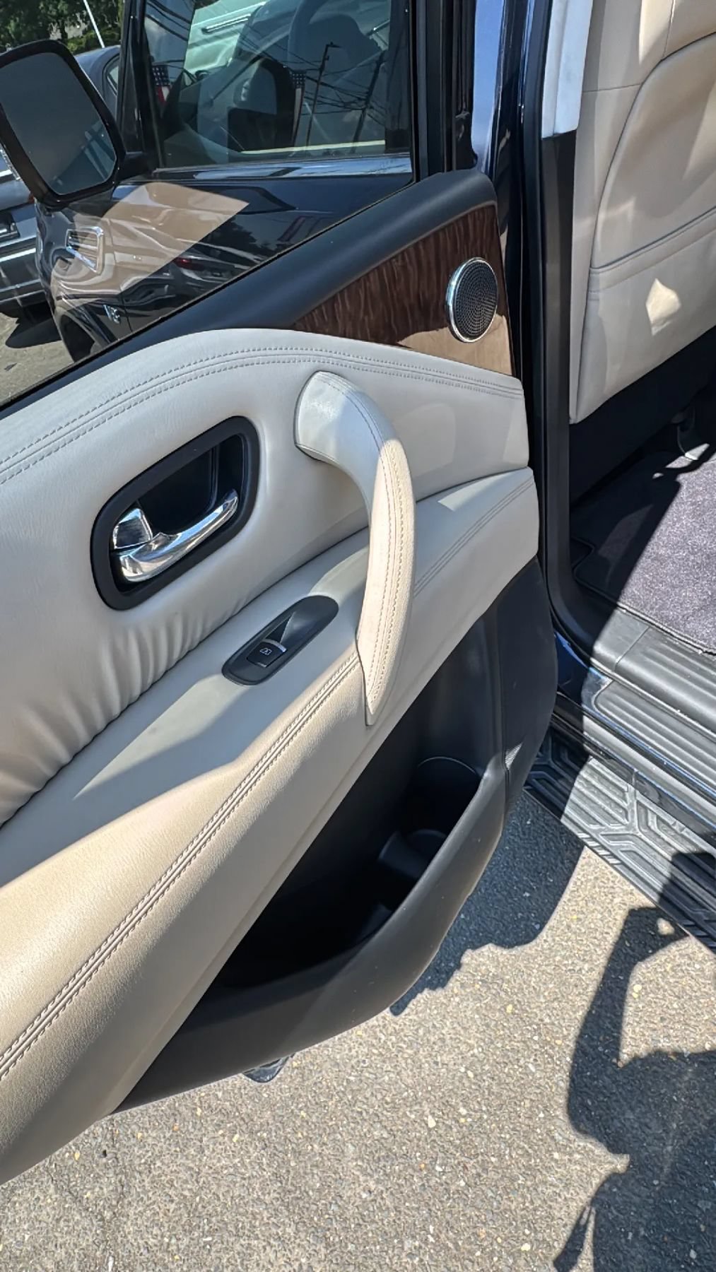 Used 2019 Nissan Armada Platinum w/ Interior Lighting Package AWD/4WD image 14