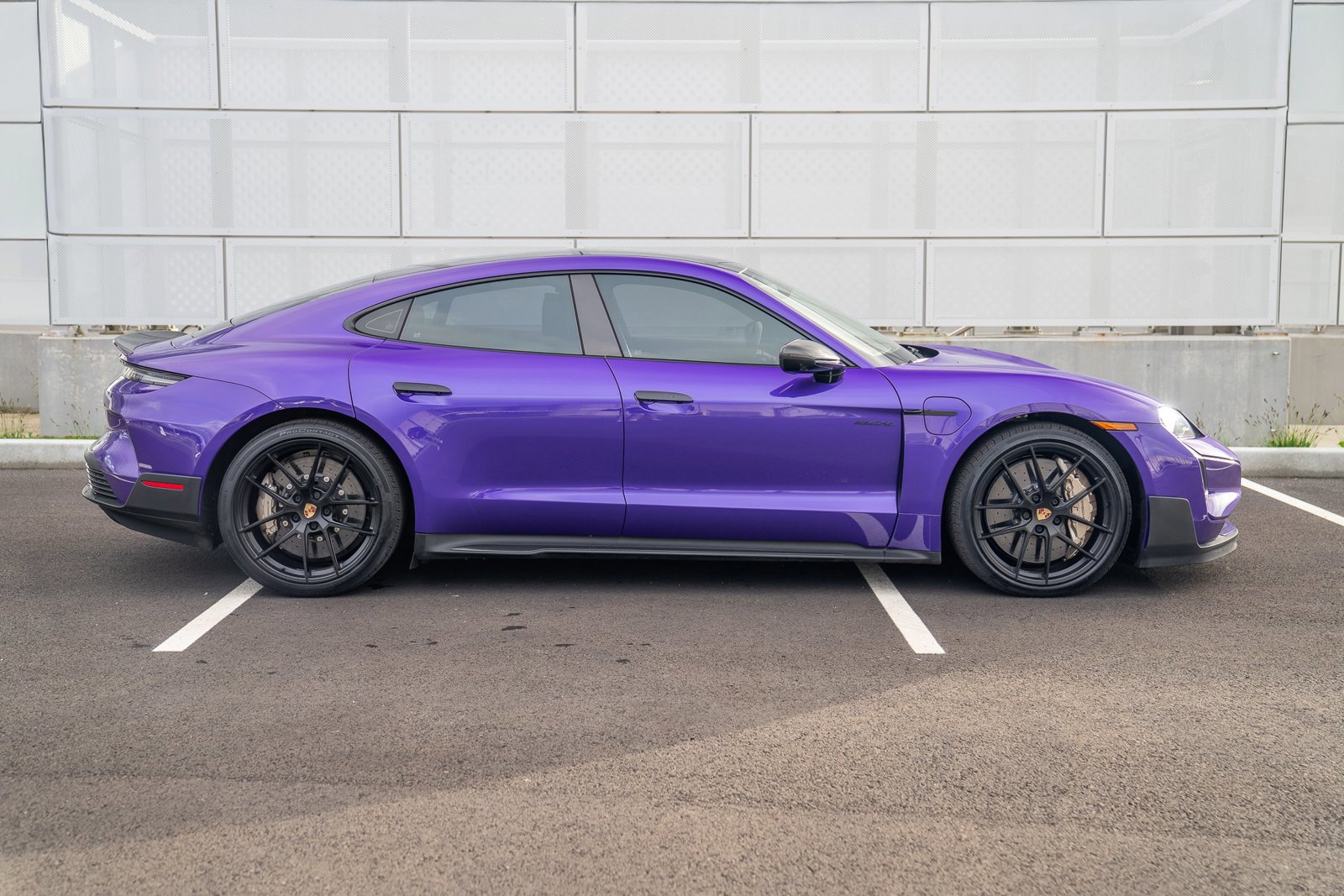 Used 2025 Porsche Taycan Turbo GT image 8