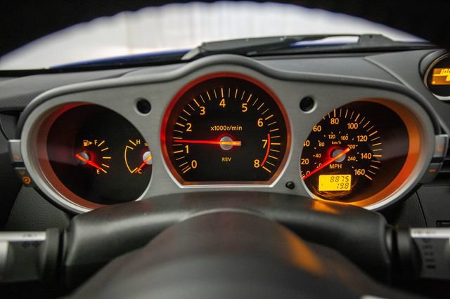 Used 2005 Nissan 350Z Coupe w/ (N93) Cargo Convenience Pkg RWD image 8
