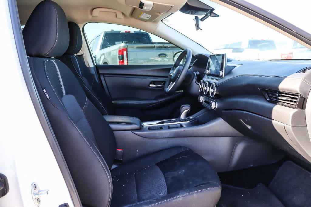 Used 2024 Nissan Sentra SV FWD image 15