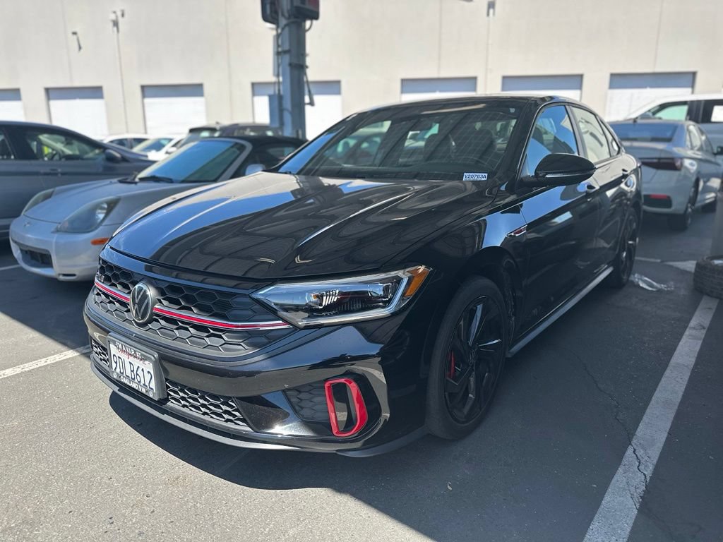 Used 2023 Volkswagen Jetta GLI Autobahn FWD image 2