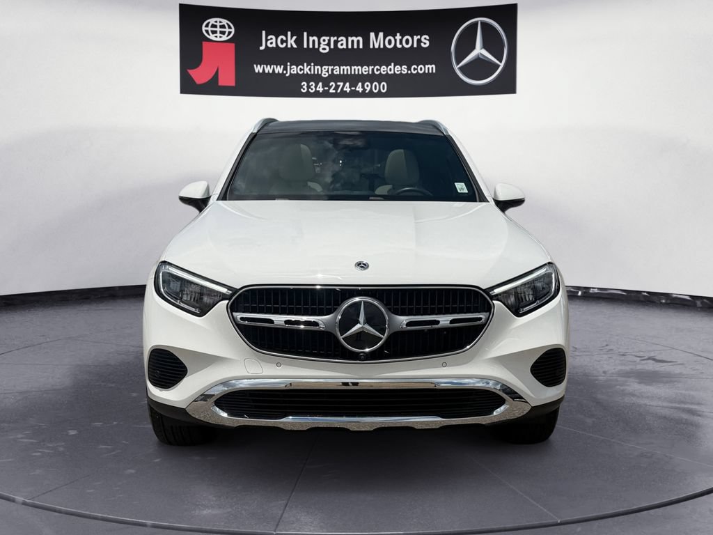 Certified 2025 Mercedes-Benz GLC 300 4MATIC image 8