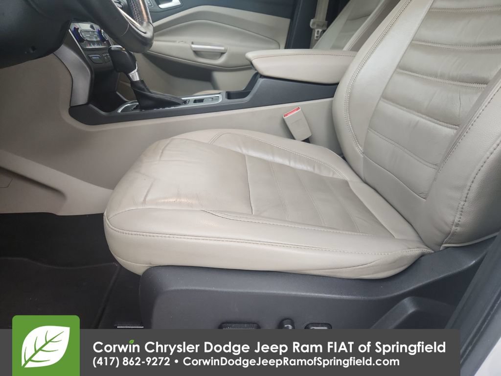 Used 2017 Ford Escape SE w/ SE Leather Comfort Package AWD/4WD image 19