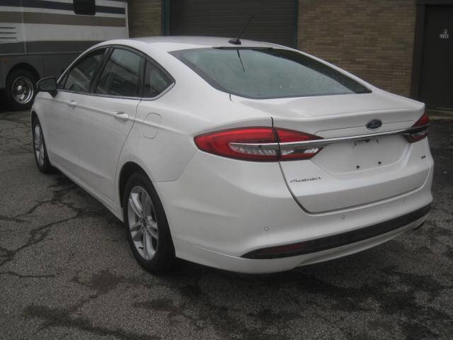 Used 2018 Ford Fusion SE w/ Fusion SE Technology Package image 7