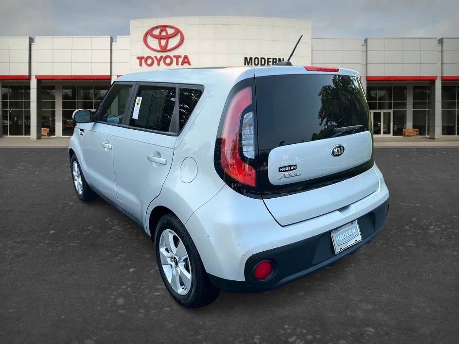 Used 2017 Kia Soul FWD image 6