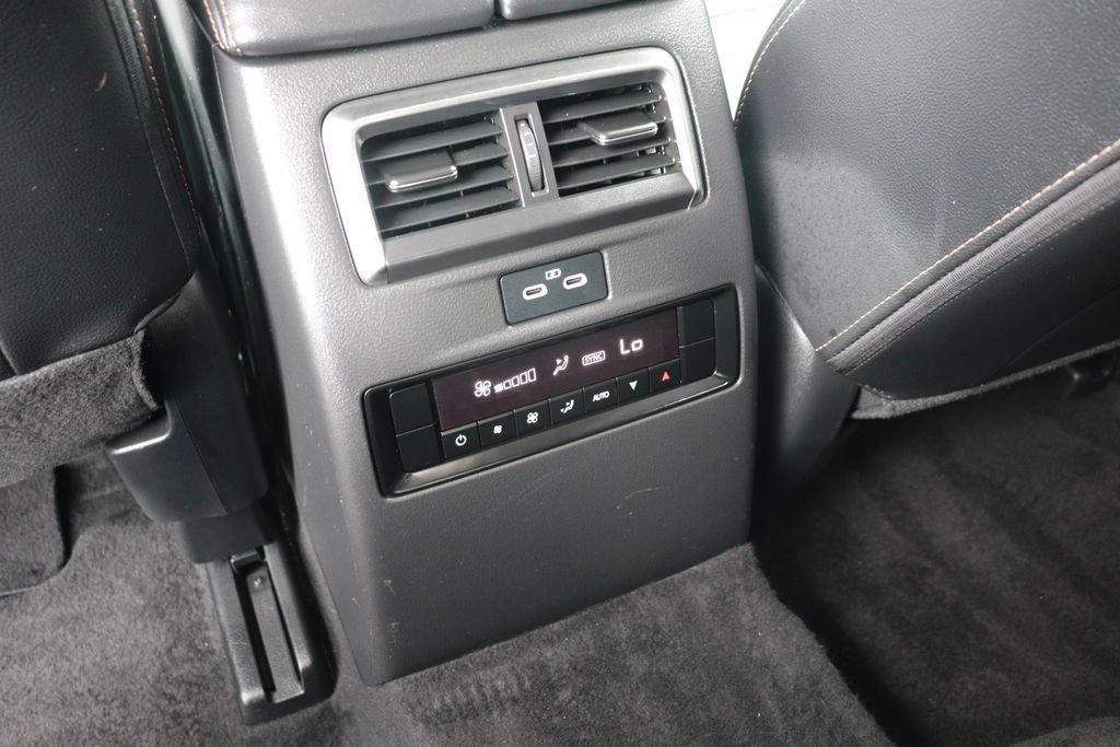 Used 2024 MAZDA CX-90 Plug-In Hybrid w/ Preferred AWD/4WD image 34