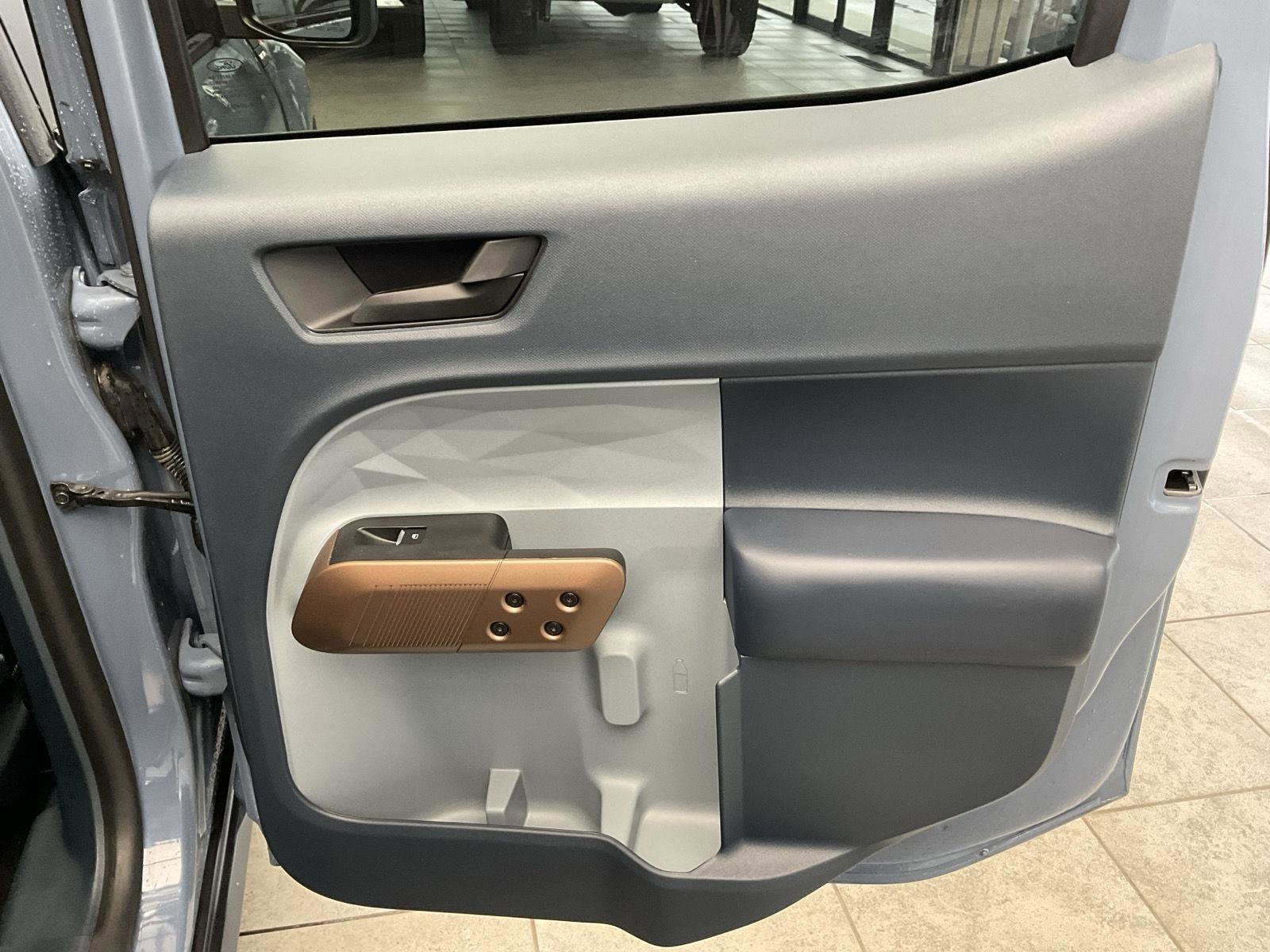 Used 2024 Ford Maverick Lariat FWD image 15