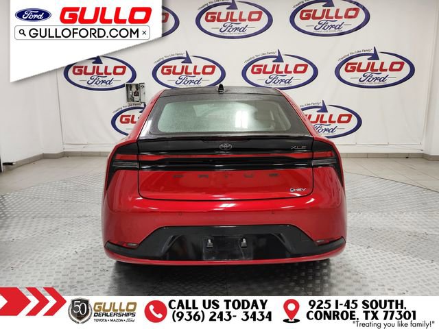 Used 2024 Toyota Prius XLE FWD image 6