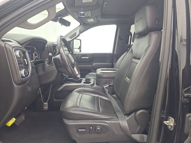 Used 2022 GMC Sierra 3500 Denali w/ Denali Ultimate Package AWD/4WD image 5