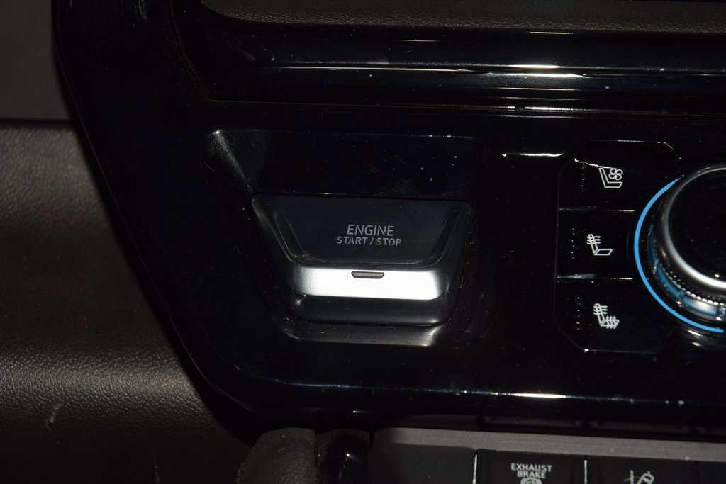 Used 2024 GMC Sierra 2500 AT4 w/ Technology Package image 33