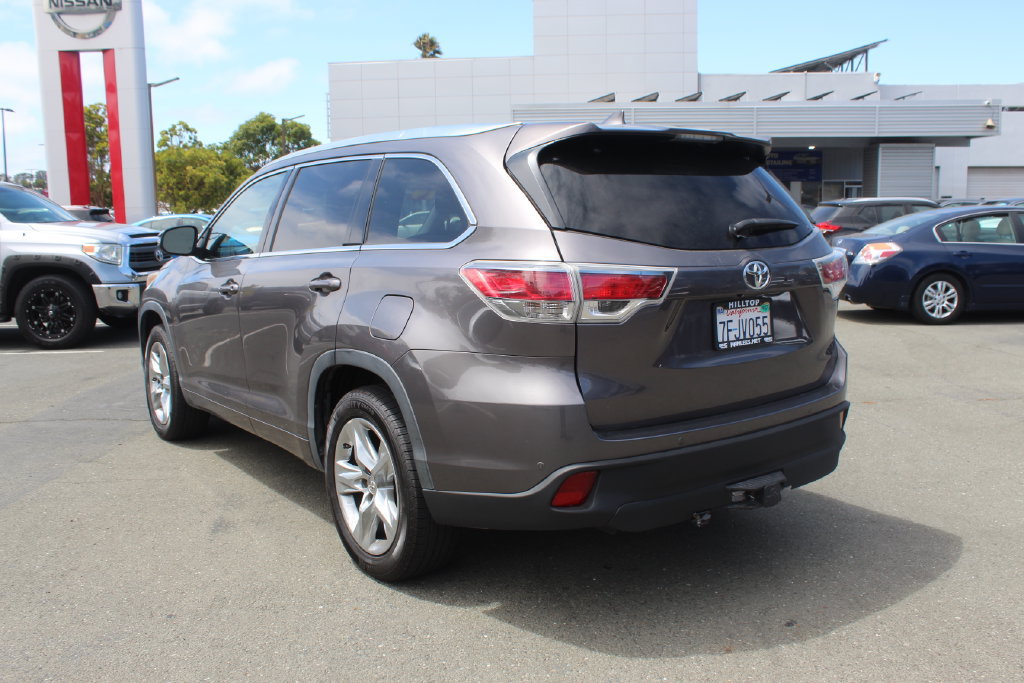 Used 2014 Toyota Highlander Limited FWD image 9