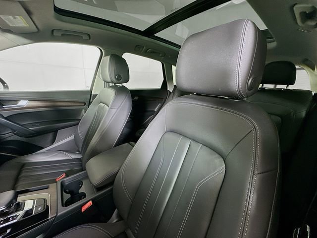 Used 2023 Audi Q5 2.0T Premium w/ Convenience Package image 21