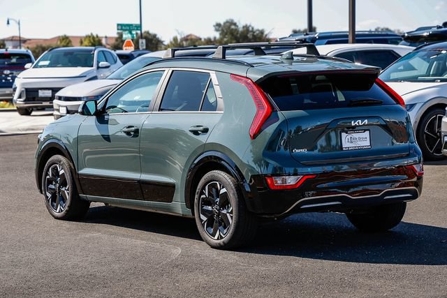 Used 2024 Kia Niro Wind w/ Wind Preserve Package FWD image 2