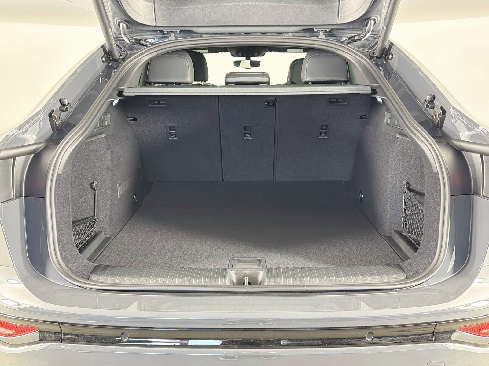 New 2027 Audi SQ6 e-tron Premium AWD/4WD image 26
