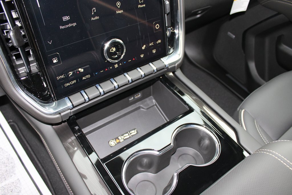 New 2026 GMC Yukon Elevation image 39