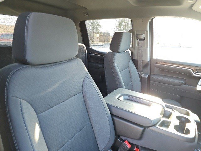 Used 2025 Chevrolet Silverado 1500 LT image 11
