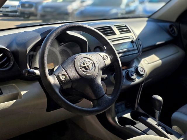 Used 2012 Toyota RAV4 FWD w/ Value Pkg image 16