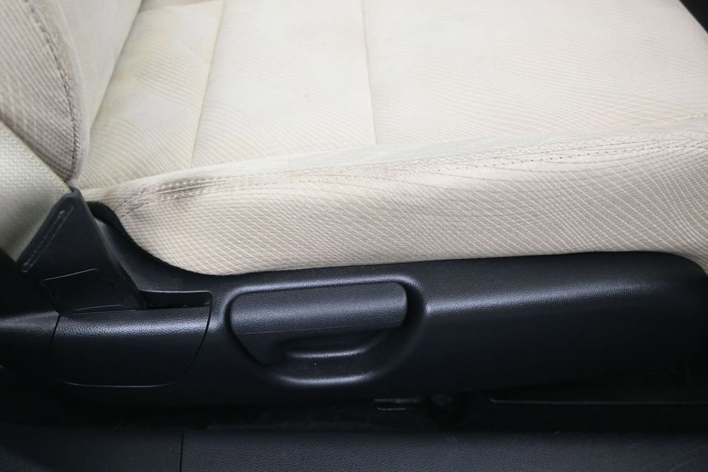 Used 2017 Honda Accord EX image 10
