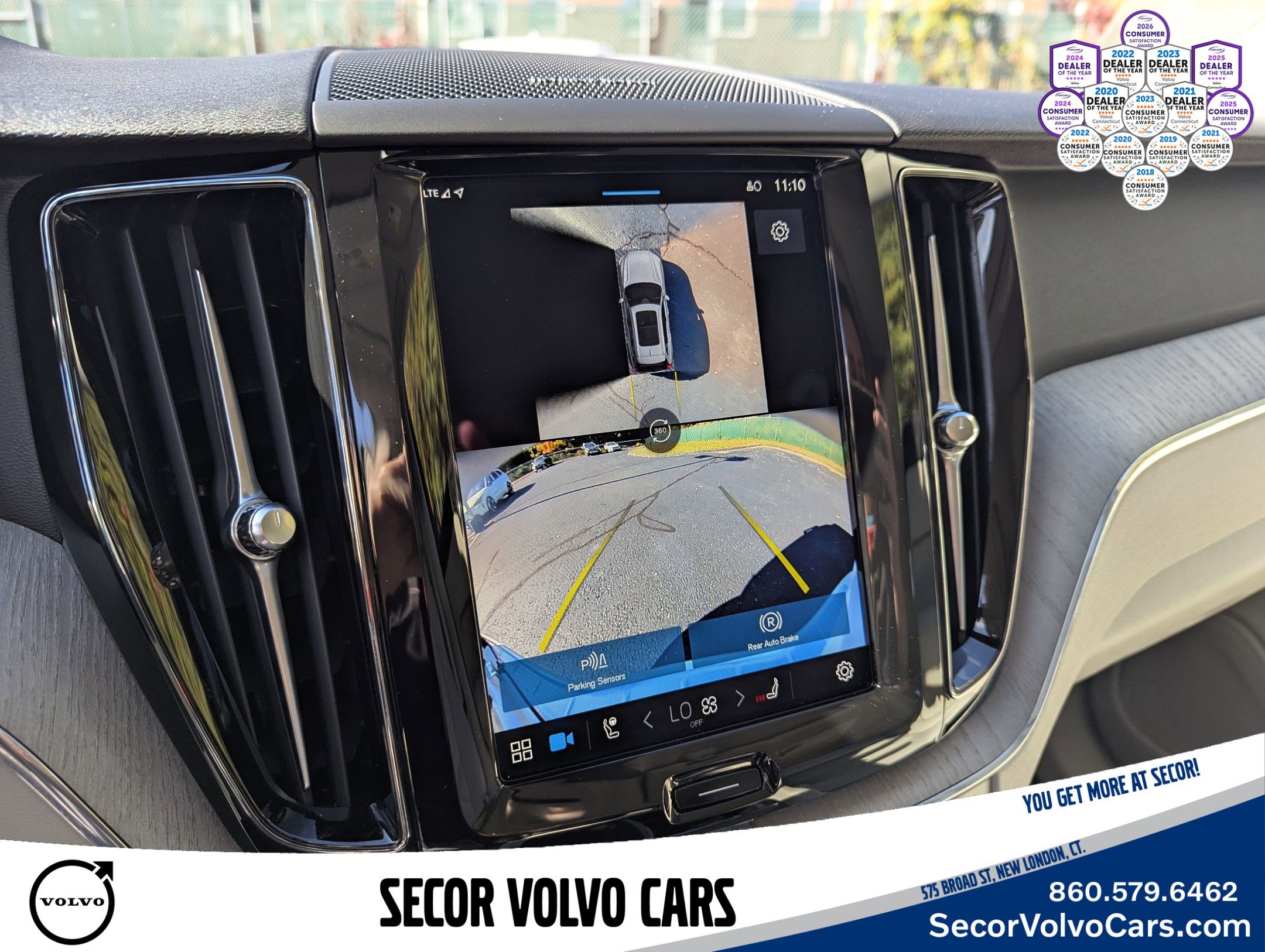 Certified 2024 Volvo XC60 T8 Plus w/ Protection Package Premier image 16