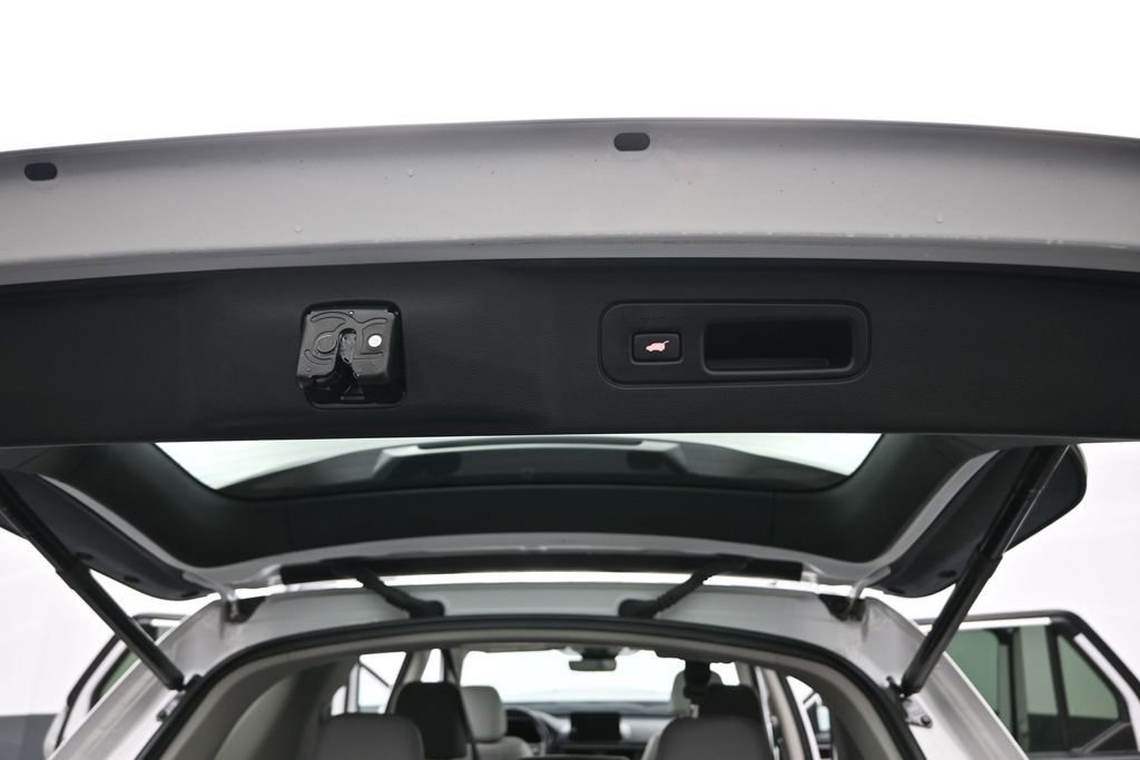 Used 2023 Honda Pilot Touring image 27