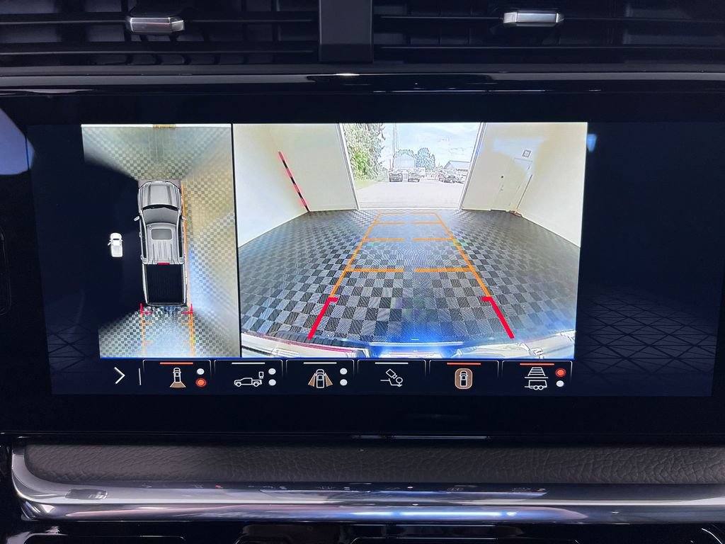 Used 2025 GMC Sierra 1500 Denali w/ Technology Package AWD/4WD image 25