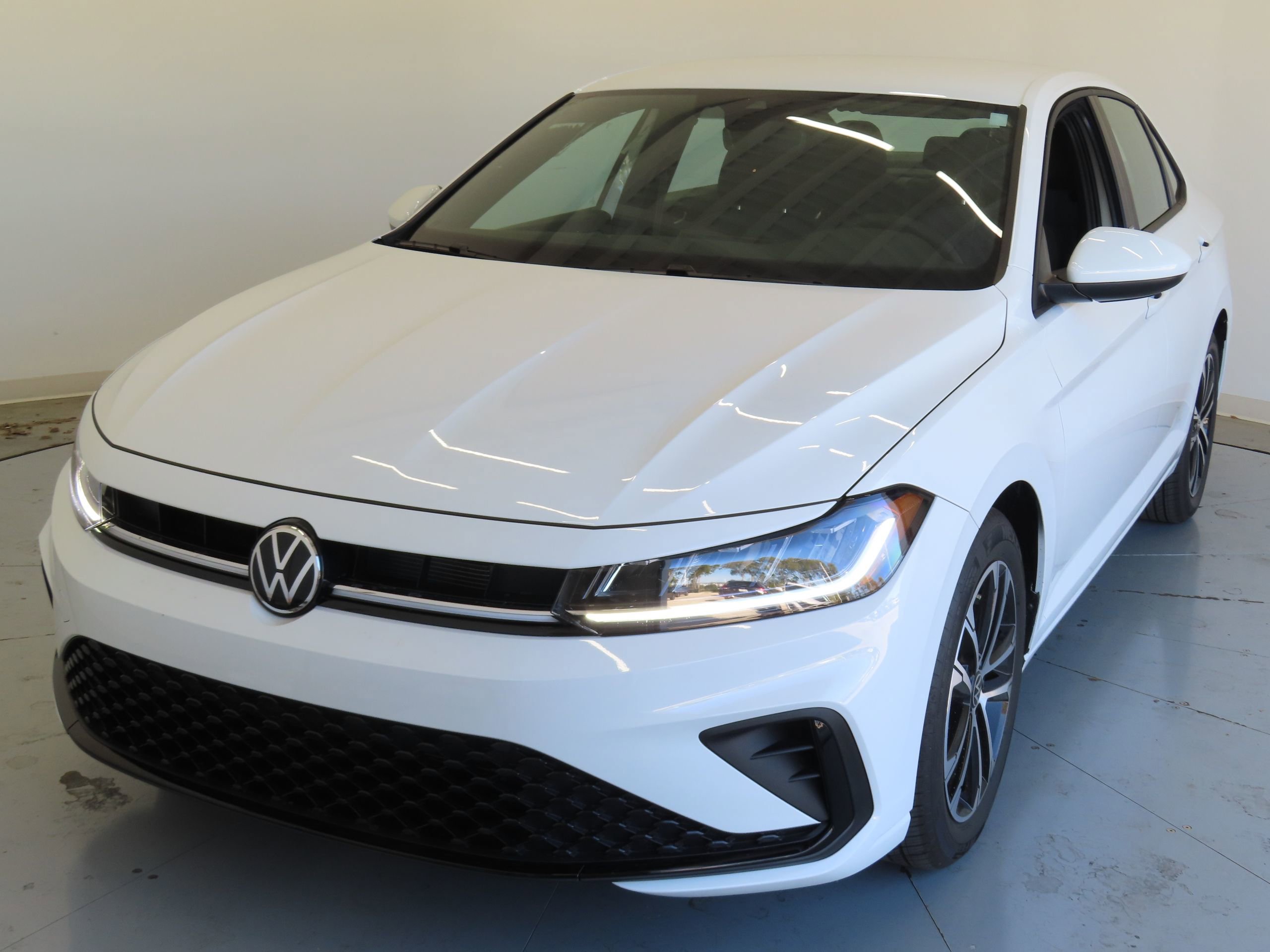 New 2026 Volkswagen Jetta Sport FWD image 7