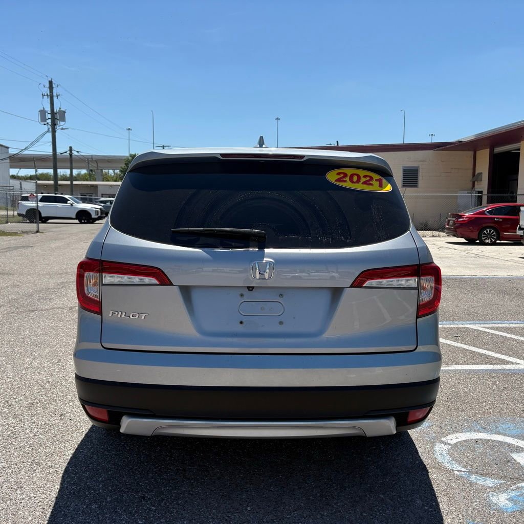 Used 2021 Honda Pilot EX image 4