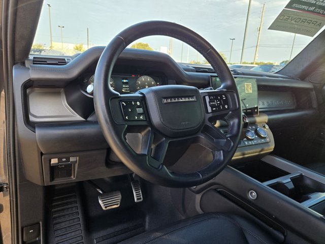 Used 2025 Land Rover Defender 110 V8 AWD/4WD image 10
