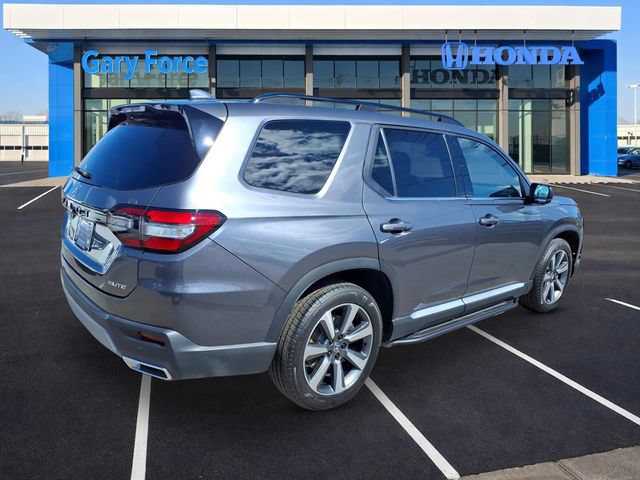 Used 2024 Honda Pilot Elite image 2