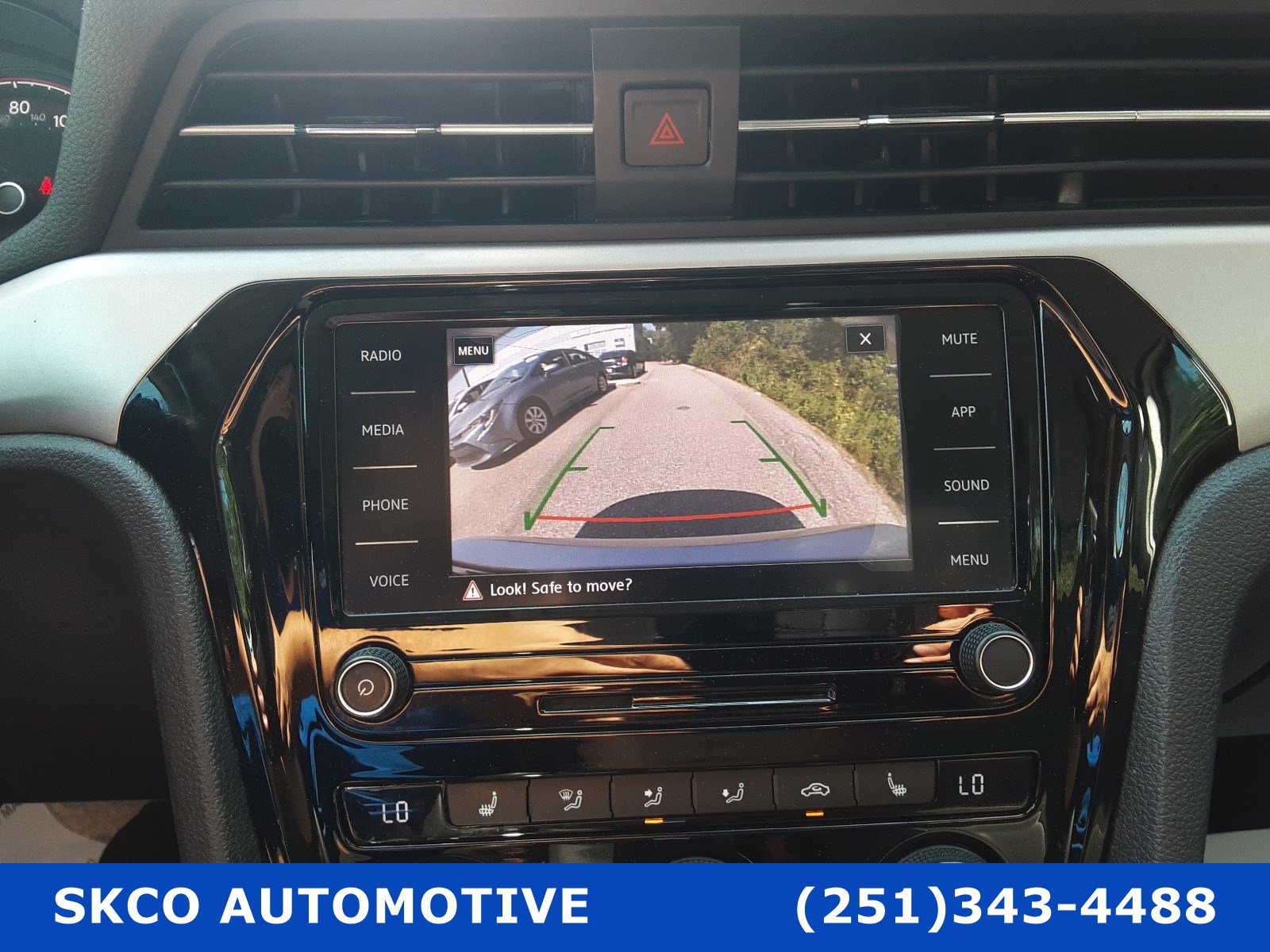 Used 2020 Volkswagen Passat 2.0T SE image 17