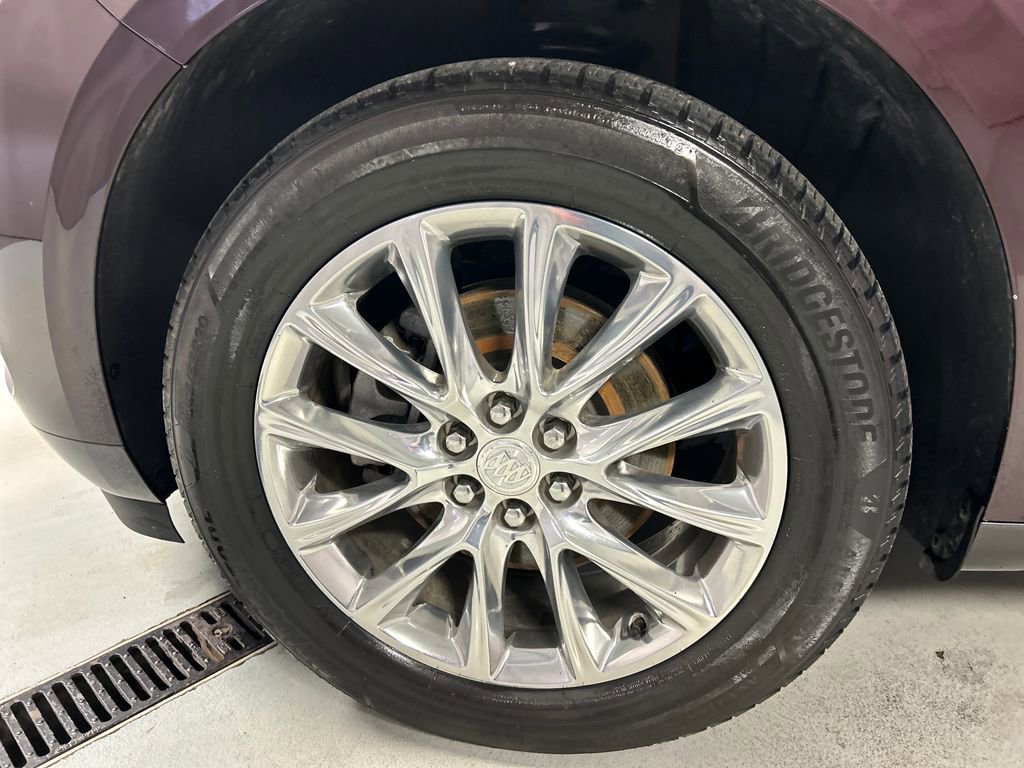 Used 2018 Buick Enclave Premium w/ Experience Buick Package image 9