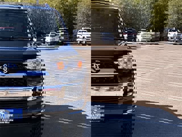 Used 2015 Toyota 4Runner Limited image 11