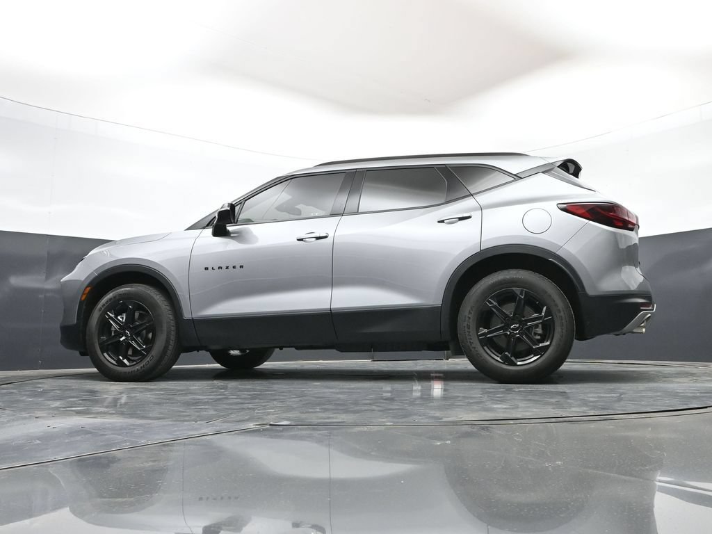 Used 2024 Chevrolet Blazer LT w/ Midnight/Sport Edition FWD image 52