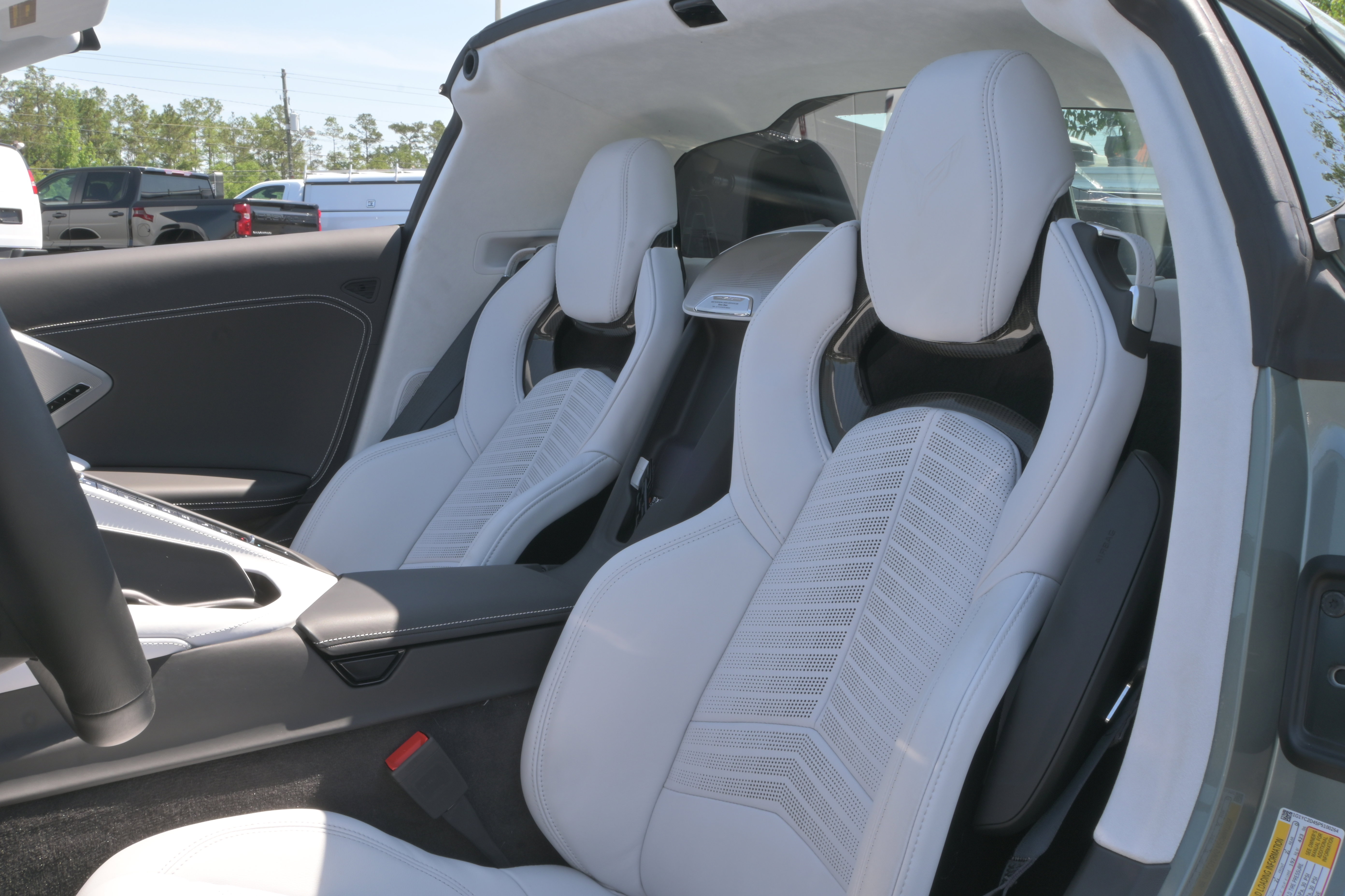 Used 2023 Chevrolet Corvette Stingray Premium Cpe w/ Z51 Performance Package RWD image 30