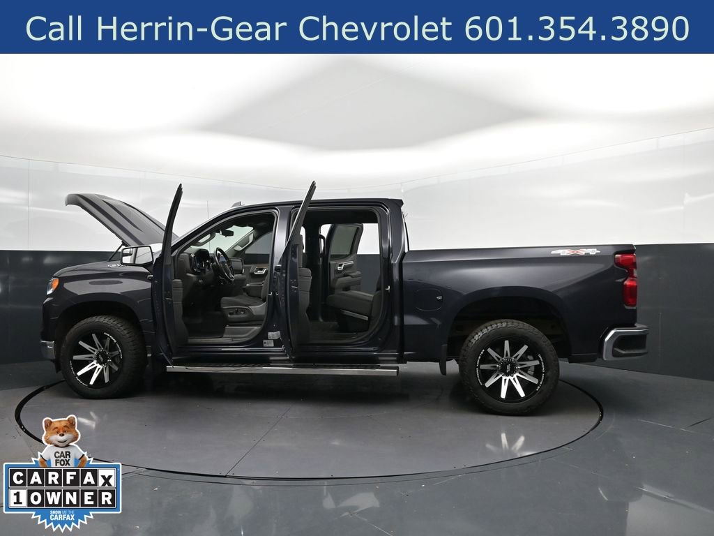 Used 2023 Chevrolet Silverado 1500 LT AWD/4WD image 41