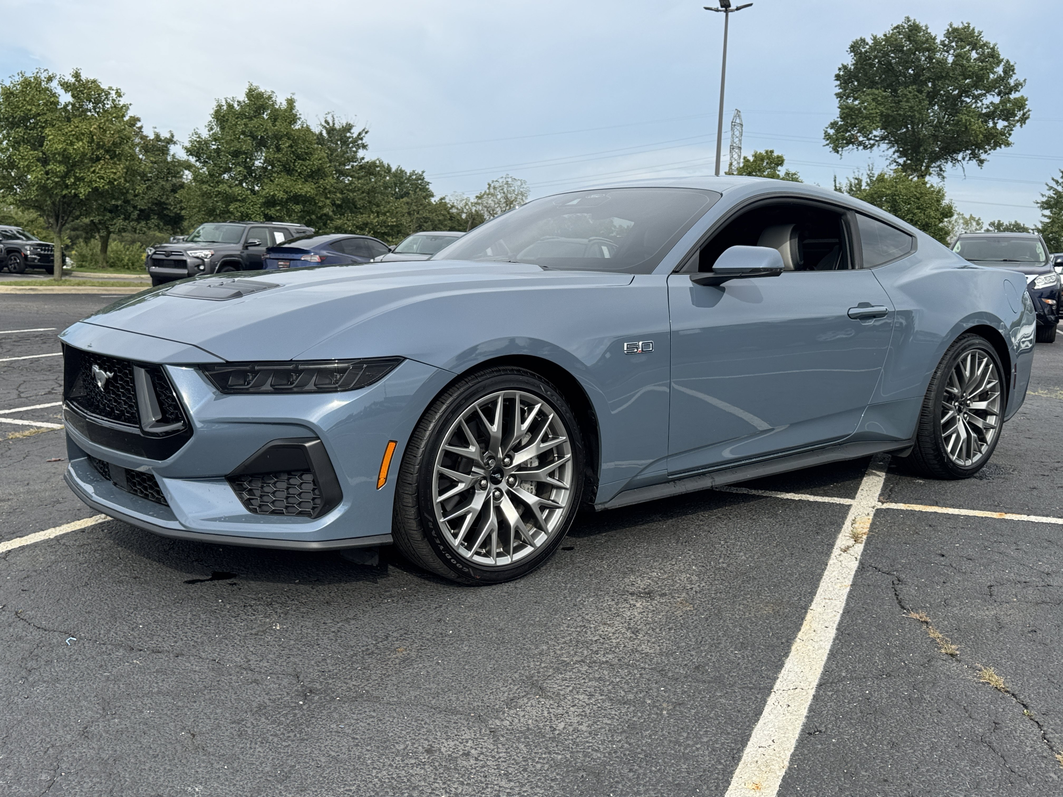 Used 2025 Ford Mustang GT Premium RWD image 35