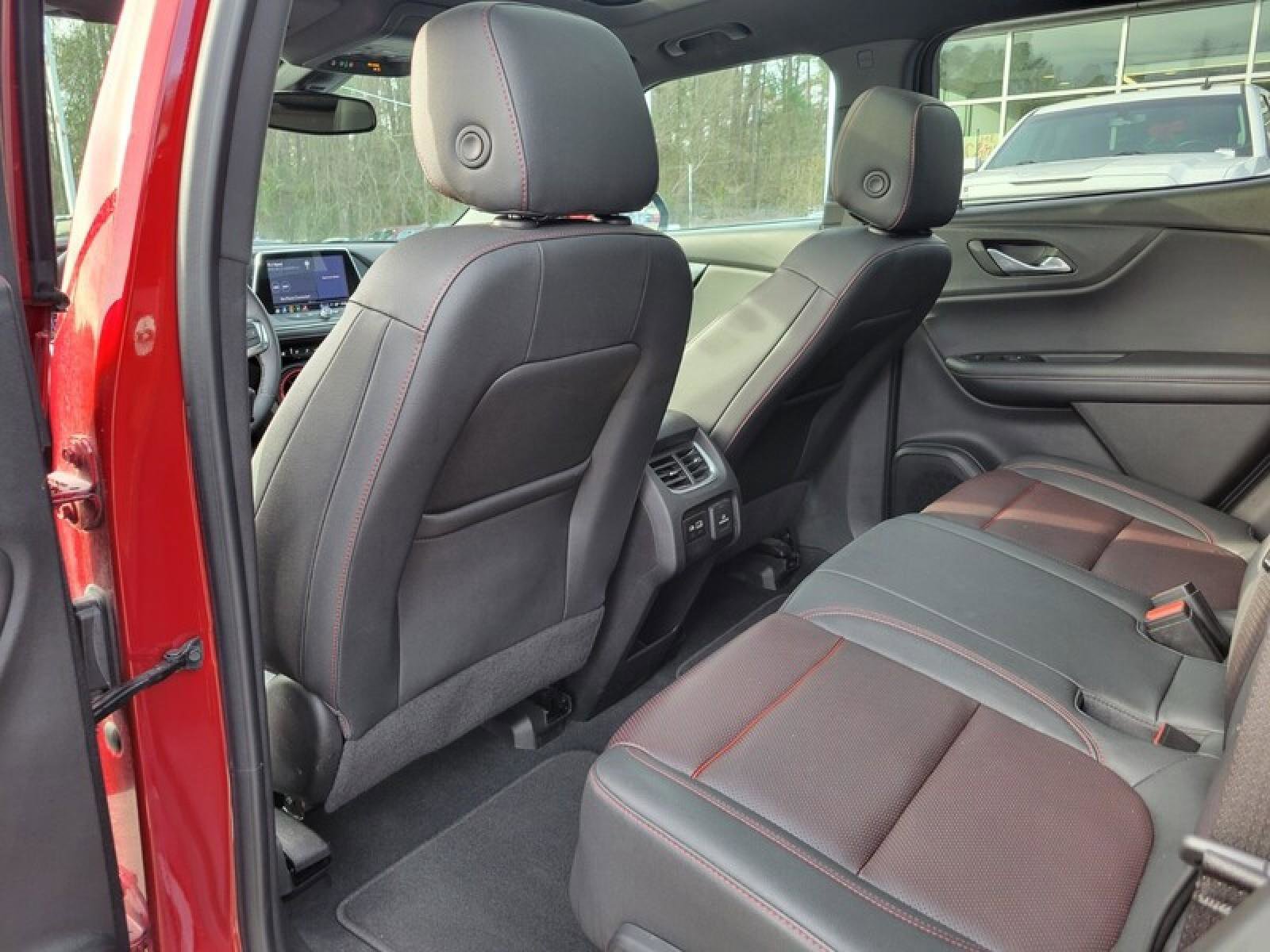 Used 2022 Chevrolet Blazer RS w/ Enhanced Convenience Package FWD image 28